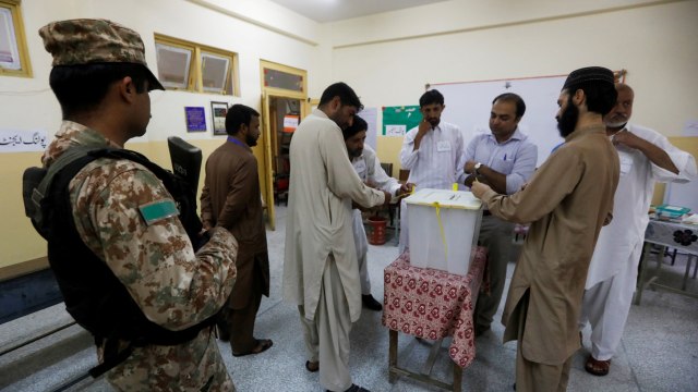Persiapan pemilihan umum di Pakistan (Foto: REUTERS/Akhtar Soomro)