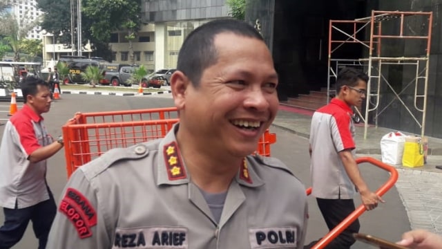Kapolres Jakut Kombes Reza Arief saat menjawab pertanyaan wartawan. (Foto: Fadjar Hadi/kumparan)