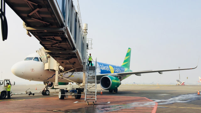 Pesawat Citilink dengan livery tiket.com. (Foto: Helinsa Rasputri/kumparan)