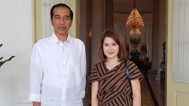 Jokowi dan Ketum PSI Grace Natalie. (Foto: Dok. Biro Pers Istana)