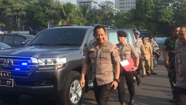 Kapolri Jenderal Tito Karnavian tiba di Mapolda Metro Jaya. (Foto: Kumparan/ Mirsan Simamora)