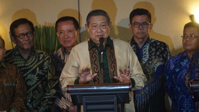 Pertemuan SBY dengan Salim Segaf Al-Jufri di Grand Melia, Jakarta, Senin (30/7). (Foto: Irfan Adi Saputra/kumparan)