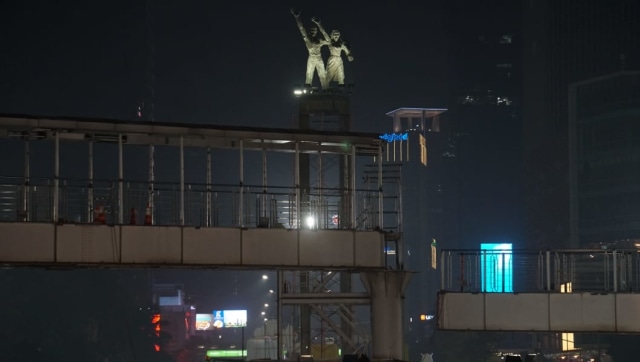 Perobohan JPO di Kawasan Hotel Indonesia (Foto: Irfan Adi Saputra/kumparan)