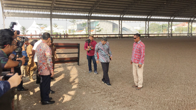 Anies Resmikan Jakarta International Equestrian Park Pulomas, Kamis (2/8). (Foto:  Fachrul Irwinsyah/kumparan)