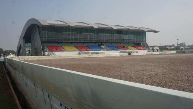 Gubernur Provinsi DKI Jakarta, Anies Baswedan di peresmian Jakarta Internasional Equestrian Park Pulomas, Kamis (28). (Foto: Irfan Adi Saputra/kumparan)