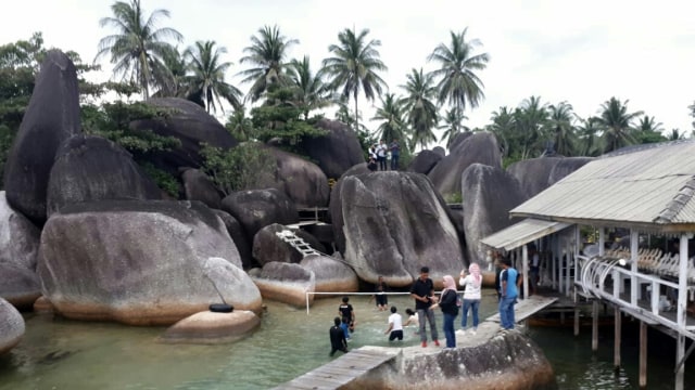 Pengunjung di Alif Stone Park. (Foto: Andari Novianti/kumparan)