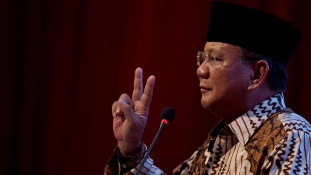 Prabowo Subianto ketika ia menyampaikan pidato di hadapan Dewan Urusan Dunia Indonesia di Jakarta pada 30 Juni 2014. (Foto: AFP/Romeo Gacad)