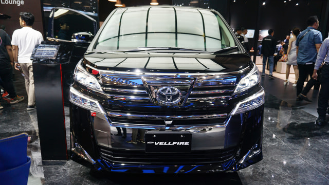 Belum Banyak yang Tahu, Ini Beda Toyota Alphard dan Vellfire (37740)