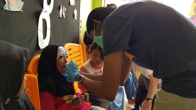 Peringati HAN 2018, Smile Foundation Adakan Pemeriksaan Gigi Bagi Anak-anak 