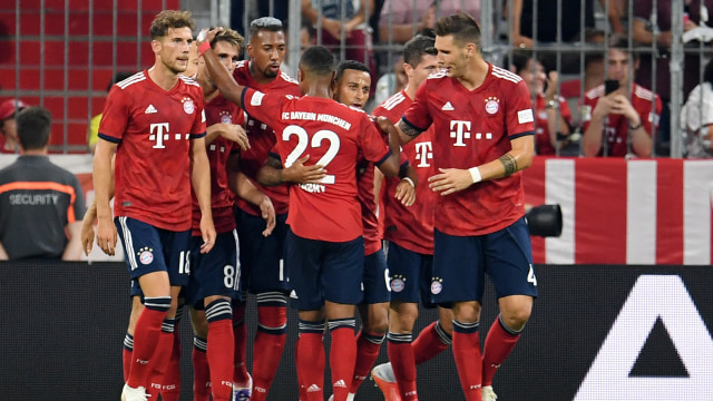 Penggawa Bayern rayakan gol Javi Martinez. (Foto: REUTERS/Andreas Gebert)