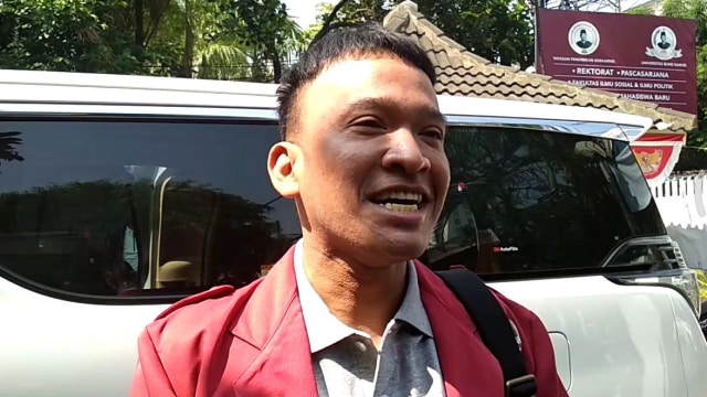 Pembawa acara, Ruben onsu menjawab pertanyaan wartawan di Jakarta, Senin (6/8). (Foto: Vito/kumparan)