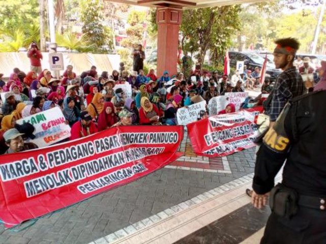 Polemik Pedagang Jalan Pandugo, DPRD Akan Panggil Instansi Terkait