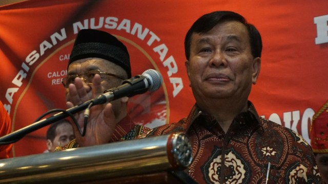 Nurdin Tampubolon, ketua umum Barisan Nusantara mendukung Jokowi-Moeldoko sebagai capres/cawapres 2019 di Hotel Royal Kuningan, Jakarta, Rabu (8/8). (Foto: Nugroho Sejati/kumparan)