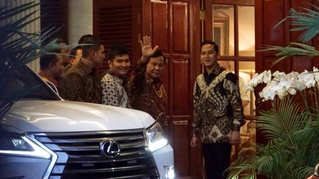 Prabowo tiba di Kertanegara (Foto: Fanny Kusumawardhani/kumparan)