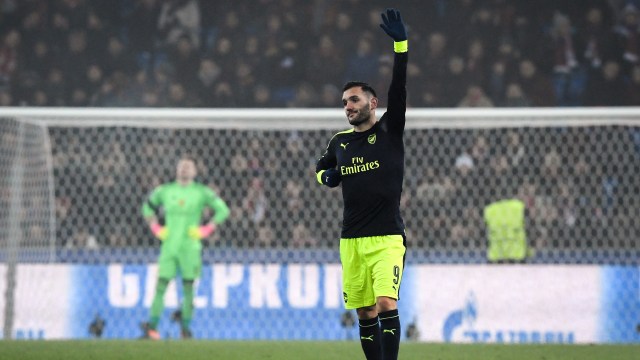 Lucas Perez saat berseragam Arsenal. (Foto: Patrick HERTZOG / AFP)