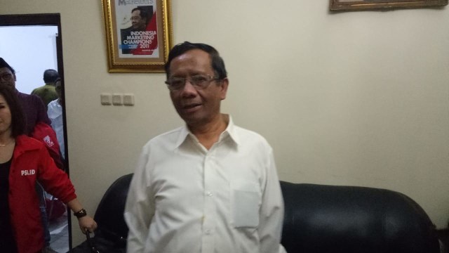 Mahfud MD mantan Ketua Mahkamah Konstitusi saat ditemui di kantornya, Kamis (9/8/18). (Foto: Maulana Ramadhan/kumparan)