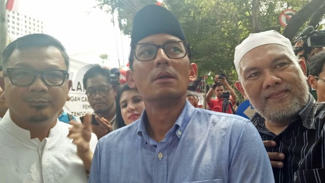 Sandiaga Uno tiba di KPU, Jakarta, Jumat (10/8/2018). (Foto: Nabilla Fatiara/kumparan)
