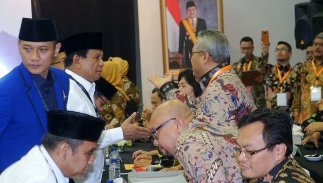 Suasana pendaftaran Prabowo dan Sandiaga Uno sebagai Capres dan Cawapres 2019 di KPU, Jakarta, Jumat (10/8/2018). (Foto: Nugroho Sejati/kumparan)