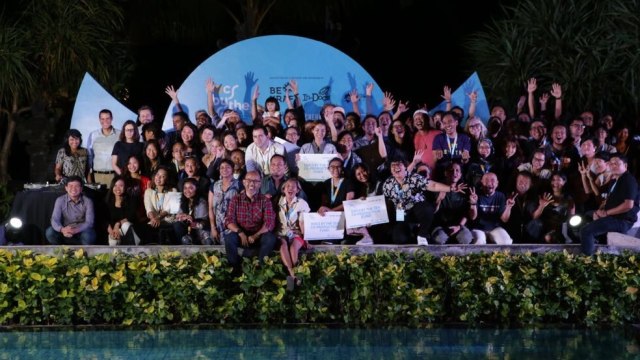 Para peserta dan juri di penutupan acara Docs By The Sea di Kuta, Bali, Kamis (9/8). (Foto: Dok. Docs By The Sea)