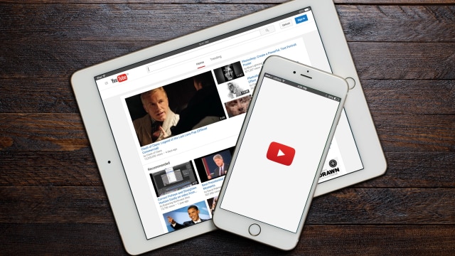 Aplikasi YouTube di perangkat mobile Foto: Castleski via Shutterstock