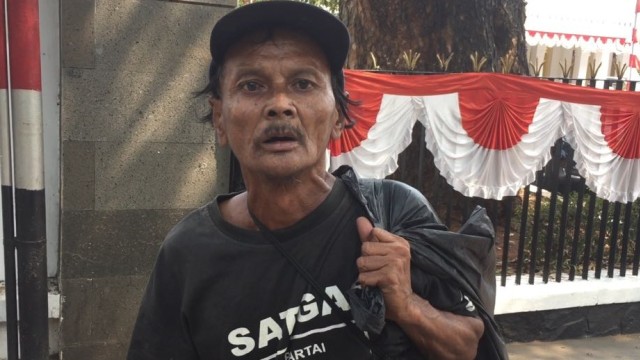 Usman, pemulung simpatisan Partai Gerindra. (Foto: Rafyq Alkandy/kumparan)