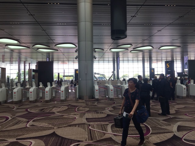Autogate Imigrasi di Changi International Airport (Foto: Bella Cynthia/Kumparan)