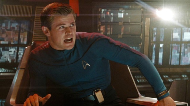 Chris Hemsworth di Film 'Star Trek' (Foto: IMDb)