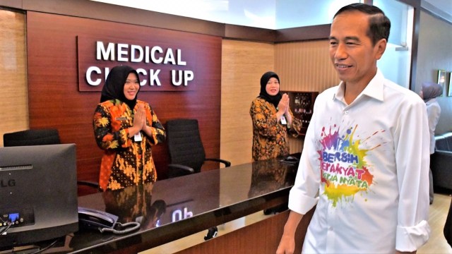 Jokowi di Gedung Medical Check Up RSPAD Gatot Soebroto Jakarta (12/8). (Foto: Dok. Agus Suparto)