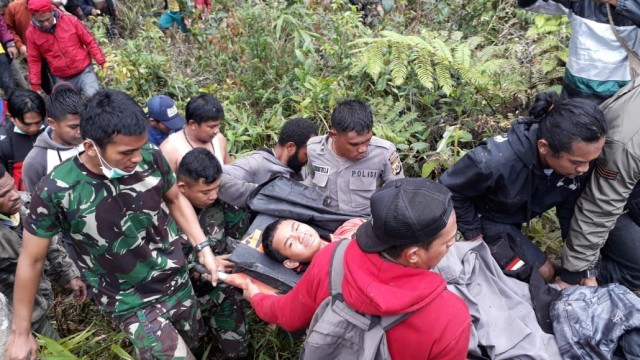 Penumpang selamat insiden Dimonim Air, Minggu (12/8/2018). (Foto: Dok. Istimewa)