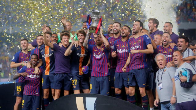 Barcelona menjuarai Piala Super Spanyol. (Foto: Jon Nazca/Reuters)