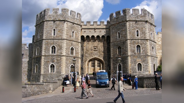 Kastil Windsor Ramai Dikunjungi Wisatawan. (Foto: Flickr / Kevin L)
