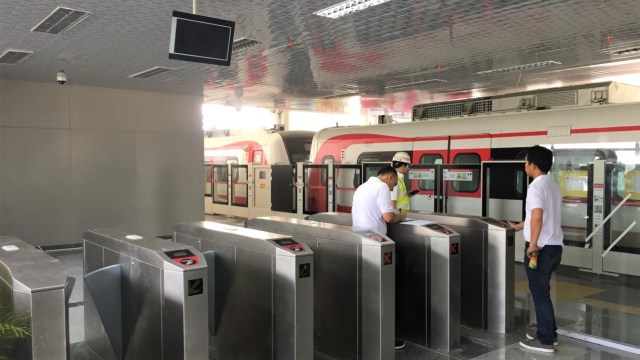 Kondisi Stasiun LRT Jakarta Saat Jalani Uji Coba Operasional (15/8/2018). (Foto: Fachrul Irwinsyah/kumparan)