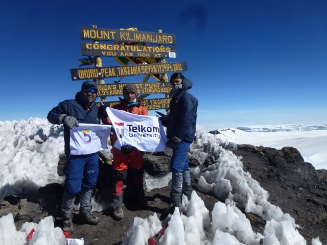 Mahasiswa Tel U Akan Baca Proklamasi Di Gunung Tertinggi Afrika Kumparan Com