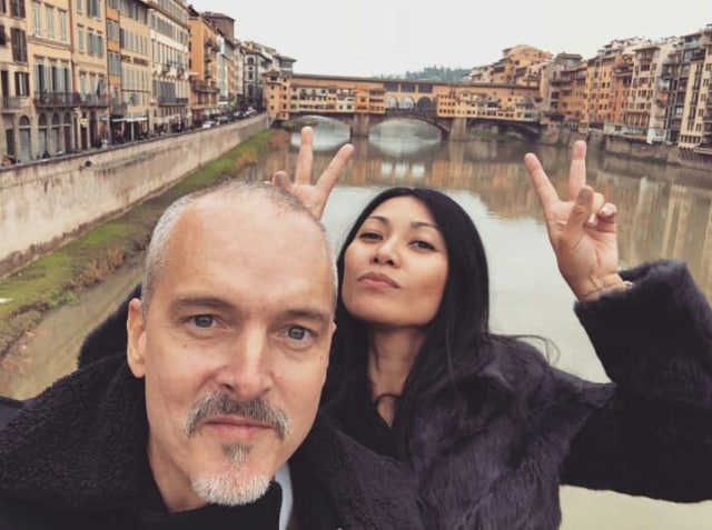 7 Potret Kebersamaan Anggun dengan Christian Kretschmar yang Romantis (5)