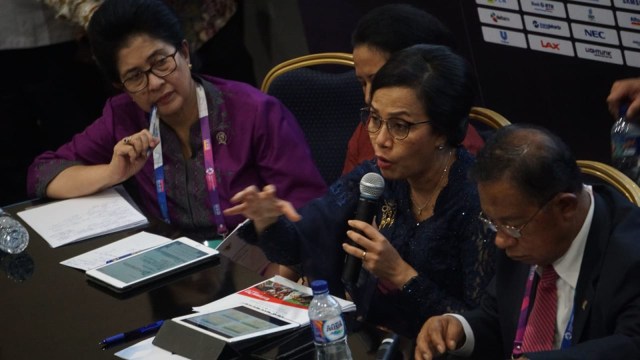 Para Menteri Kabinet Kerja dalam konferensi pers mengenai Nota Keuangan dan RPBN 2019 di Media Press Centre JCC, Senayan, Jakarta, Kamis (16/8/2018). (Foto: Jamal Ramadhan/kumparan)