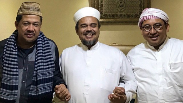 Fadli Zon dan Fahri Hamzah temui Rizieq Syihab  (Foto: Twitter, @Fadli Zon)