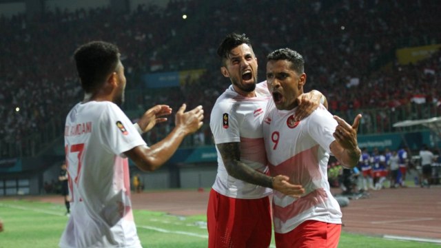 Selebrasi gol dari Tim Indonesia saat melawan Laos dalam laga Asian Games di Stadion Patriot, Bekasi, Jumat (17/8/2018). (Foto: Nugroho Sejati/kumparan)