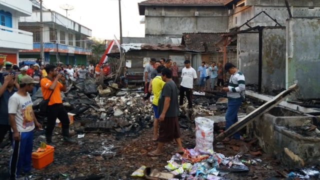 Pasca kebakaran di Pasar Sumlaran, Lamongan. (Foto: Dok. Istimewa)