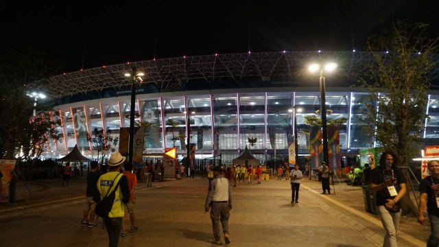 Suasana sekitar Stadion Utama GBK menjelang pembukaan Asian Games 2018. (Foto: Nugroho Sejati/kumparan)