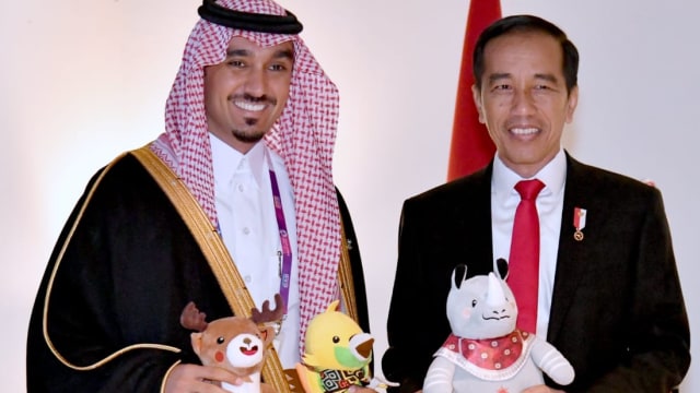 Jokowi terima Pangeran Abdulaziz bin Turki. (Foto: dok. Biro Pers Setpres)