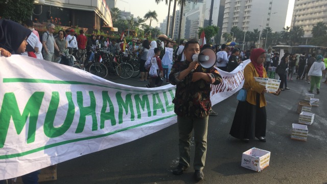 Aksi penggalangan dana untuk korban gempa lombok di CFD. (Foto: Raga Imam/ Kumparan)