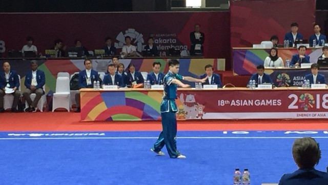 Edgar Xavier Marvelo, atlet wushu Indonesia, berhasil meraih medali perak nomor taolu changquan putra. (Foto: kumparan/Sandy Firdaus)