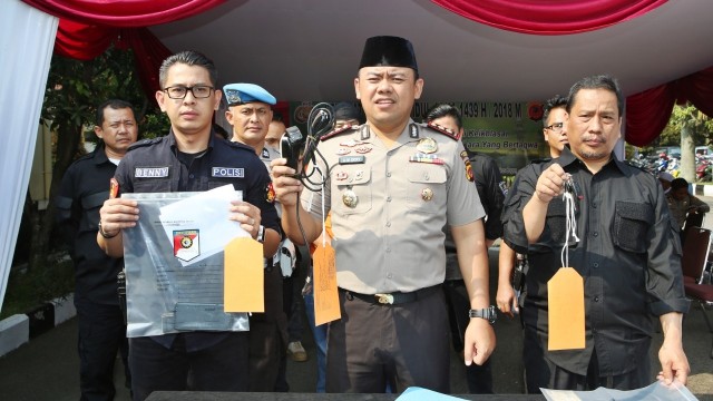 Polisi rilis kasus penganiayaan Maghfiroh, Rabu (22/8/18). (Foto: Dok Polres Bogor)