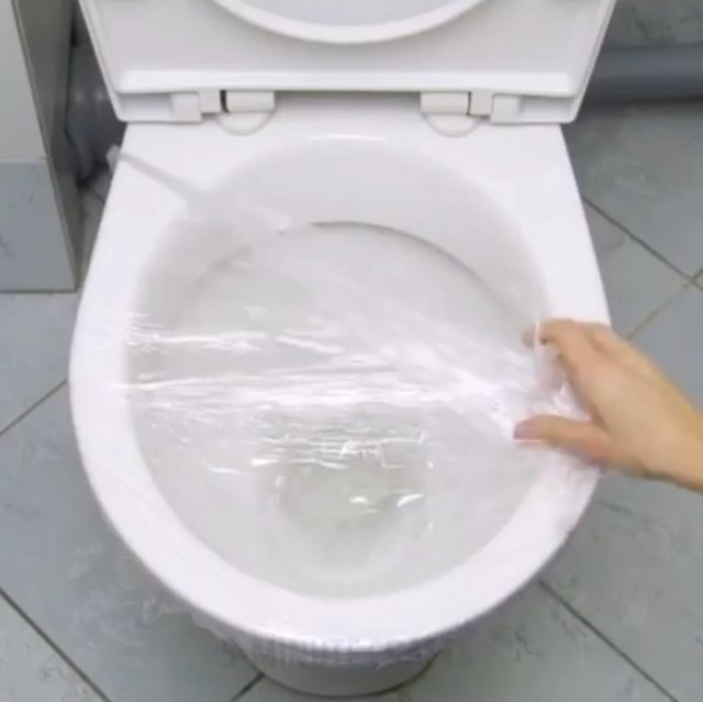 5 Langkah Mudah Atasi Wc Mampet Dengan Plastik Wrap Kumparan Com