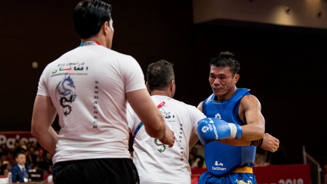 Puja Riyaya usai laga vs Afganistan. (Foto: ANTARA FOTO/INASGOC/Ismar Patrizki)