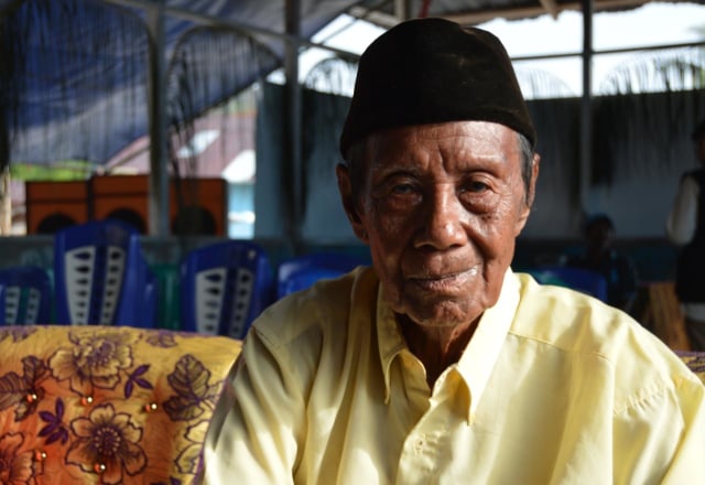 Larobo, Tokoh Suku Buton di Dusun Tatinang. (Foto: Bagas Putra Riyadhana)