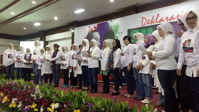 Suasana deklarasi suara perempuan untuk Jokowi - Ma'aruf Amin (super jokowi) di Aula Gedung Nyi Ageng Serang, Jakarta (23/8/2018). (Foto: Fachrul Irwinsyah/kumparan)