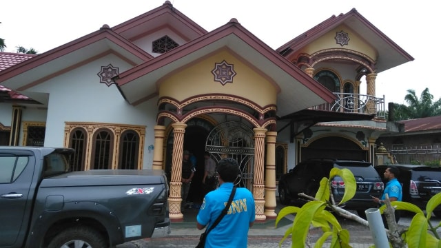 Rumah dan lahan sawit milik kader NasDem tersangka narkoba, di Sumut (23/08/2018). (Foto: Dok. BNN)