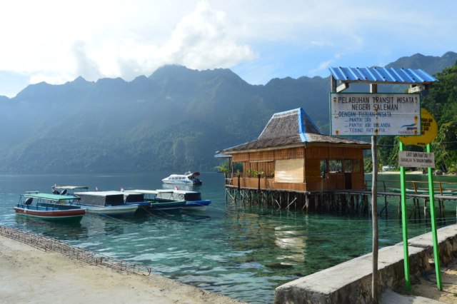 Pesona Wisata Desa Saleman Di Utara Pulau Seram Kumparancom