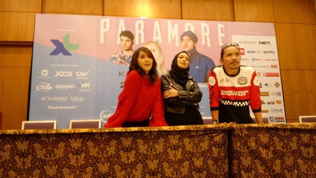 Personel Grup Band Kotak, saat jumpa pers konser Paramore di ICE BSD, Tangerang Selatan, Jumat (24/8). (Foto: Regina Kunthi Rosary/ kumparan)
